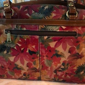 NWT Patricia Nash poppy tote